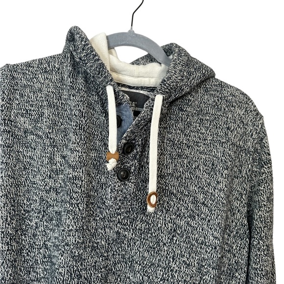 H&M Navy pullover sweater size Large - Picture 4 of 8